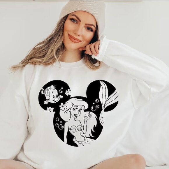 Disney Ariel Mickey Mouse Head White Long Sleeve Crewneck Sweater - Picture 1 of 2